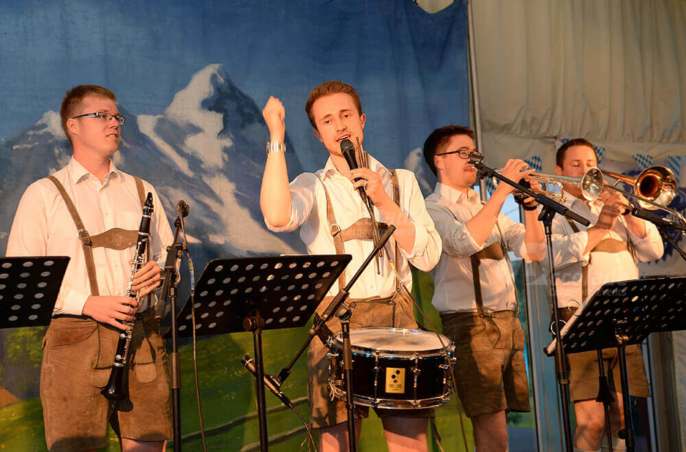 Oompah band singer at German Beer Festival Company Party